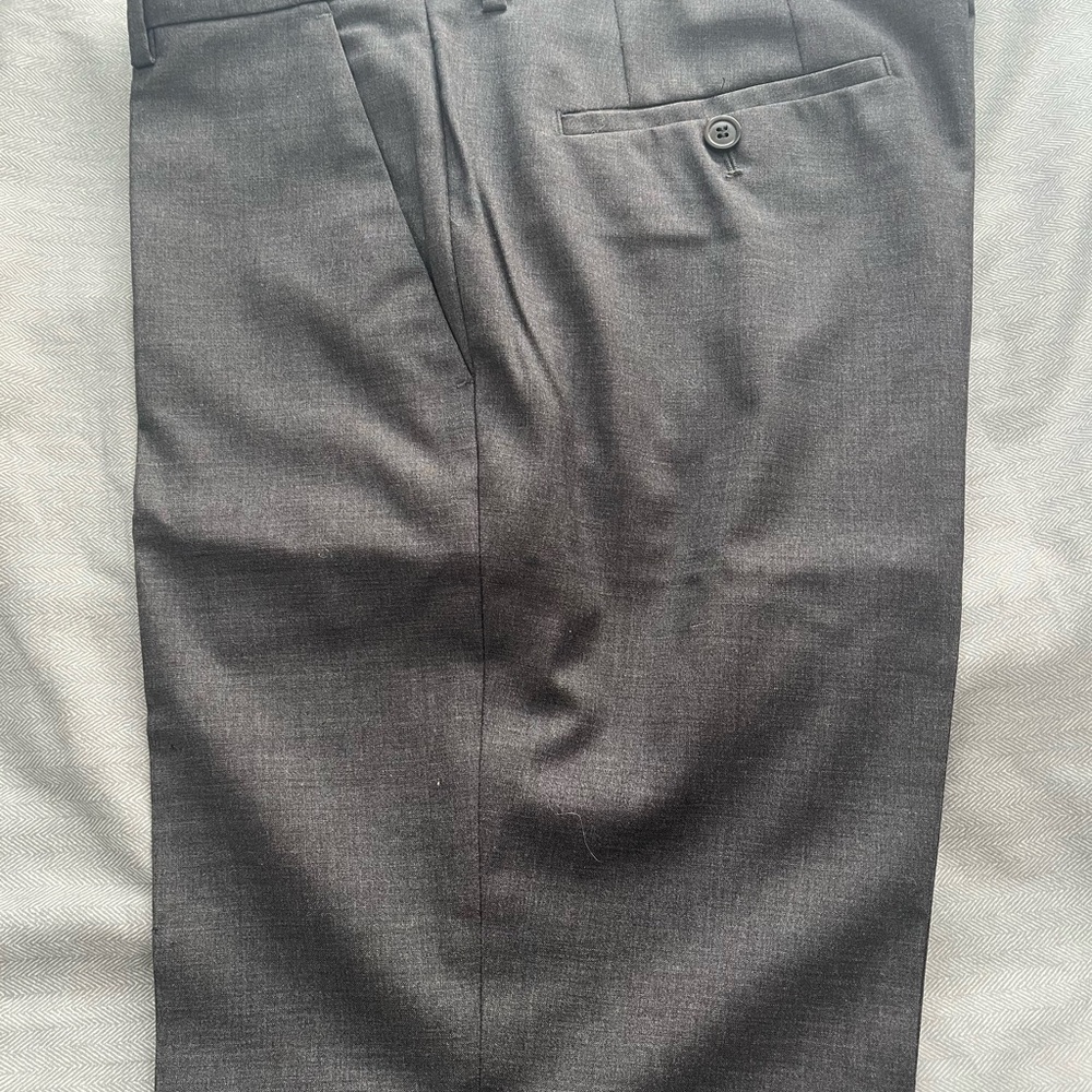 Boss Men's Flat-Front Grey Dress Pants